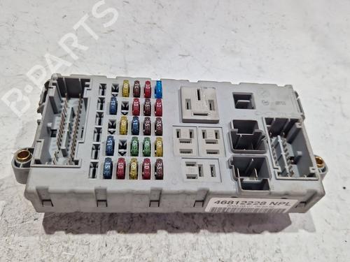 Used Fuse box FIAT PUNTO (188_) 1.2 60 (188.030, .050, .130, .150, .230, .250) (60 hp) 30192441