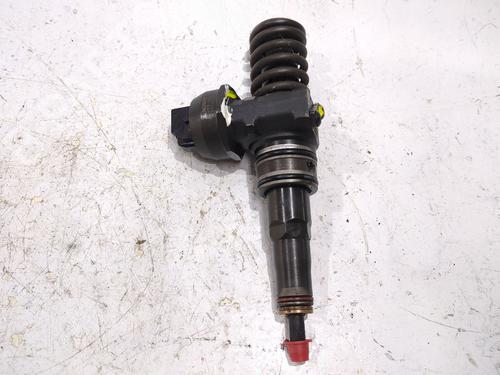 Used Injector Injector VW GOLF V (1K1) 1.9 TDI (105 hp) 32722268 32722268