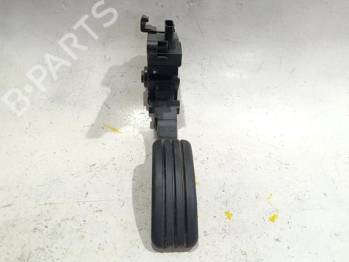 pedal-renault-megane-iii-coupe-dz01_-2008-2009-2010-2011-2012-2013-2014-2015-2016-39049494 main image