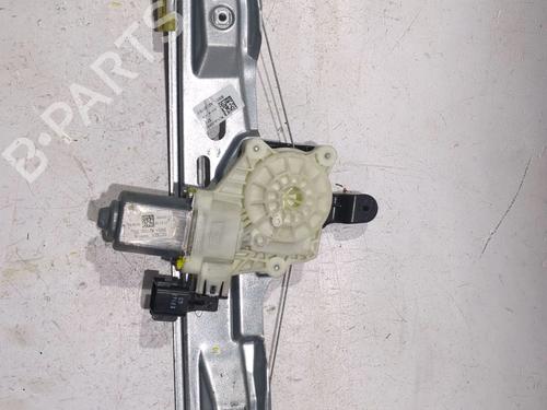Rudehejsemotor bagstkærm venstre FORD FOCUS III 1.5 TDCi (120 hp) 23926523