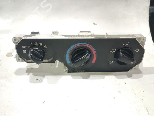 Commande Chauffage HONDA HR-V (GH_) 1.6 16V 4WD (GH2, GH4) (105 hp) 31880717