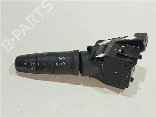 Used Switch NISSAN X-TRAIL I (T30) 2.2 dCi 4x4 (136 hp) 23921919