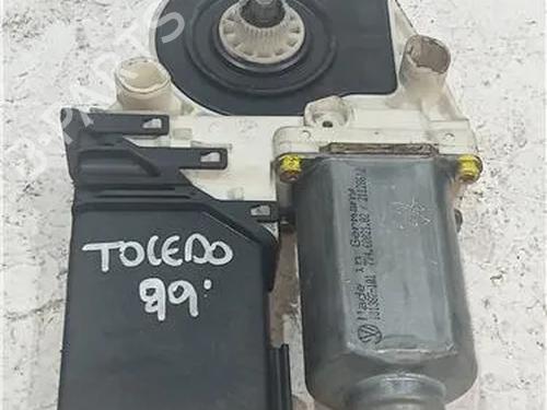 Rudehejsemotor forskærm venstre SEAT TOLEDO II (1M2) 1.9 TDI (110 hp) 23911917