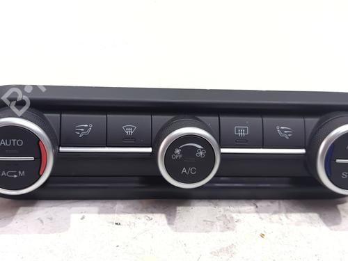 Used Climate control Climate control 38703114 38703114