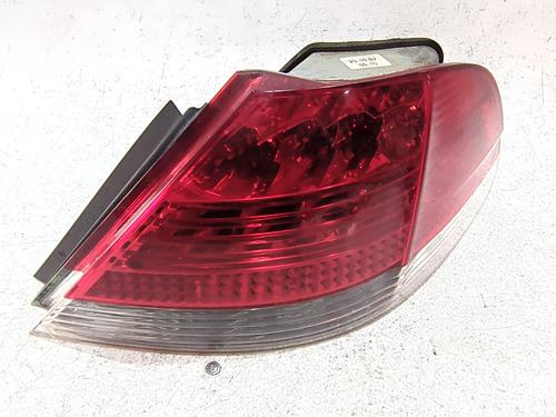 Used Right taillight BMW 7 (E65, E66, E67) 730 Ld (231 hp) 32011242