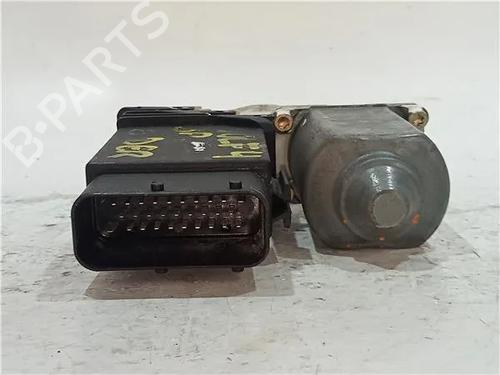Rudehejsemotor forskærm højre VW GOLF IV (1J1) 1.4 16V (75 hp) 23911820