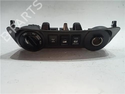 Used Switch NISSAN NAVARA NP300 Pickup (D23, D23T) 2.3 dCi (D231) (163 hp) 23916219