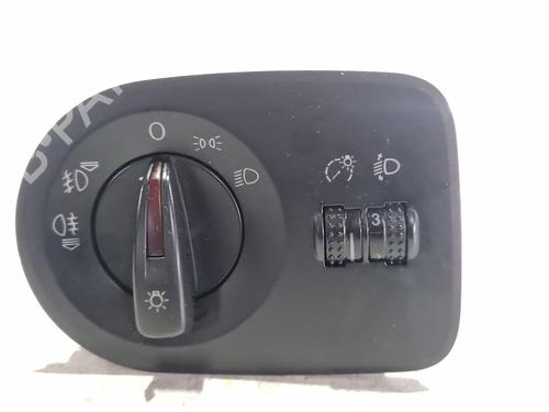 Used Headlight switch Headlight switch SEAT IBIZA IV (6J5, 6P1) 1.9 TDI (105 hp) 33605902 33605902