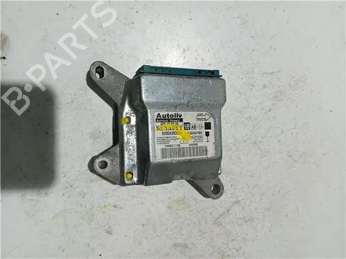 Airbag module RENAULT TRAFIC II Bus (JL) 1.9 dCI 100 (JL0C, JL0K) (101 hp) 23929148