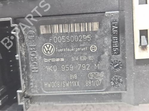 Rudehejsemotor forskærm højre SEAT LEON (1P1) 2.0 TDI | BP30368705E20 