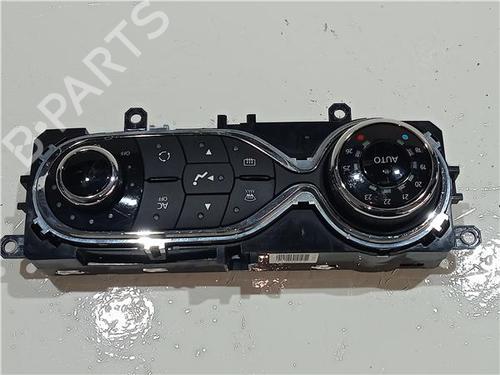 Used Climate control RENAULT CLIO IV (BH_) 0.9 TCe 90 LPG (90 hp) 23921937