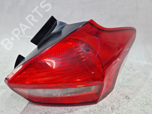 Used Right taillight FORD FOCUS III 1.5 TDCi (120 hp) 30684825
