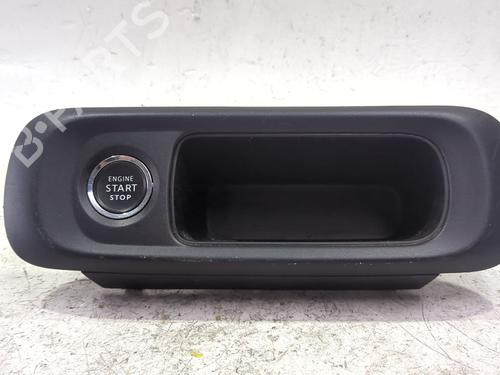 Used Switch Switch CITROËN C3 III (SX) 1.2 THP 110 (SXHNPS, SXHNZT, SXHNZ6) (110 hp) 39950091 39950091