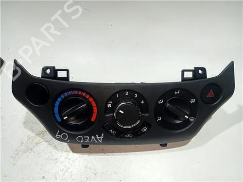 Used Climate control CHEVROLET AVEO / KALOS Saloon (T200) 1.4 (94 hp) 23932437