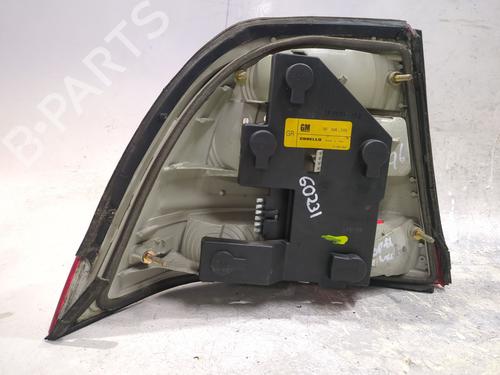 Høyre baklys OPEL VECTRA B Hatchback (J96) 1.6 i 16V (F68) | BP29886082C35