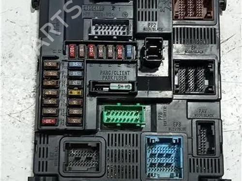 Used Fuse box PEUGEOT 308 I (4A_, 4C_) 1.6 HDi (109 hp) 23916642