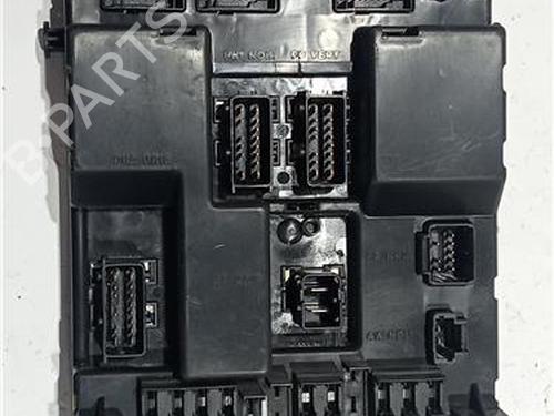 Used Fuse box PEUGEOT 307 Break (3E) 1.6 HDi 110 (109 hp) 23918666