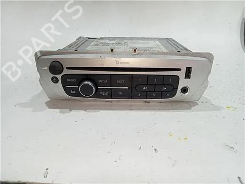 Used Radio RENAULT MEGANE III Coupe (DZ0/1_) 1.5 dCi (95 hp) 23918380