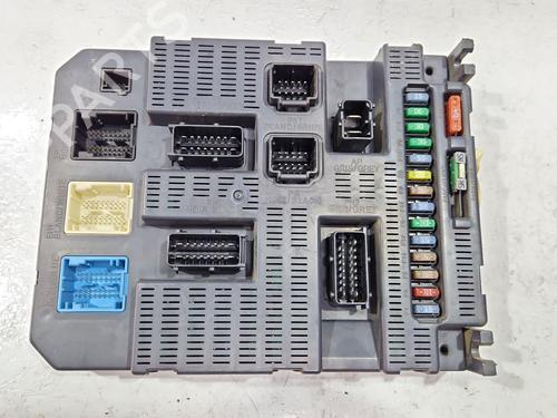 Used Fuse box CITROËN C2 (JM_) 1.4 HDi (68 hp) 30656235