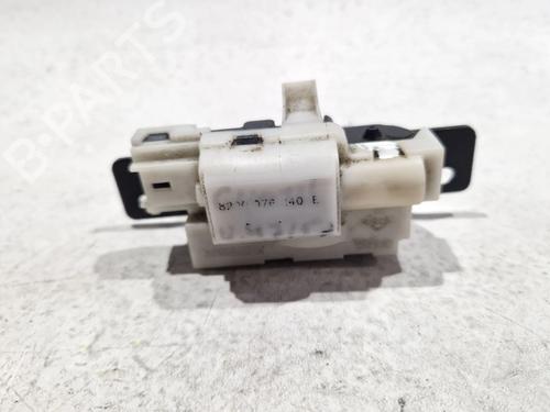 Tailgate lock RENAULT CLIO III Grandtour (KR0/1_) 1.2 16V (KR0P) | BP29383841C101 