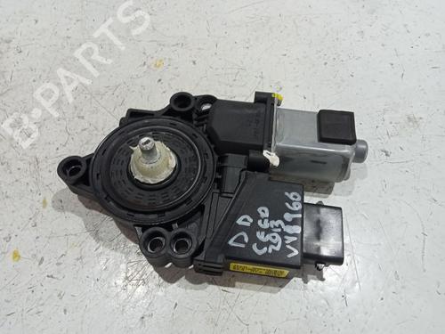 Used Right front window motor Right front window motor KIA CEED (CD) 1.6 CRDi 115 (116 hp) 36516068 36516068