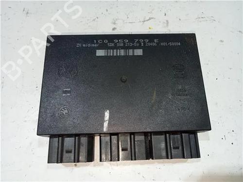 Elektronische module SEAT LEON (1M1) 1.9 TDI (110 hp) 23931424