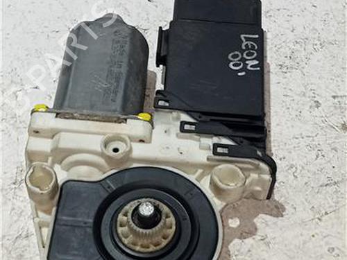 Used Right front window motor SEAT LEON (1M1) 1.9 TDI (110 hp) 23912040