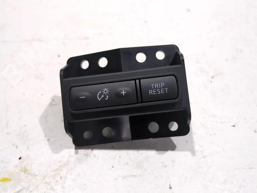 Used Switch NISSAN QASHQAI I (J10, NJ10) 1.6 dCi (130 hp) 24253422