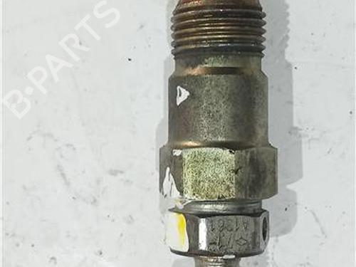 Used Injector NISSAN ALMERA I (N15) 2.0 D (75 hp) 23919652