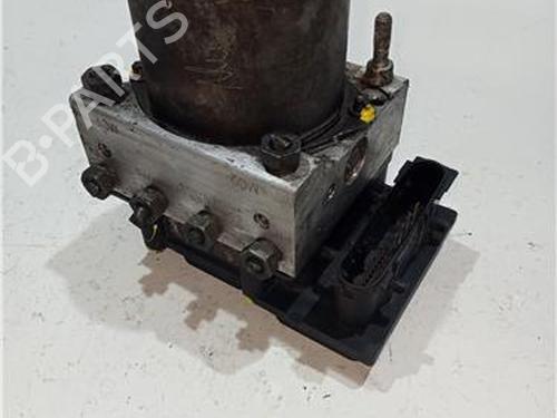 ABS Bremseaggregat NISSAN PRIMERA Hatchback (P12) 2.0 (140 hp) 23933092