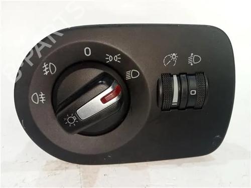 Used Switch SEAT LEON (5F1) 2.0 TDI (184 hp) 23912293