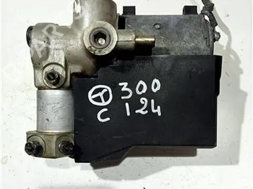 Abs pomp MERCEDES-BENZ E-CLASS (W210) E 220 D (210.004) (95 hp) 23931021
