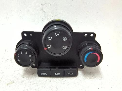 Commande Chauffage KIA CARENS II MPV (FJ) 2.0 CRDi (113 hp) 26377288