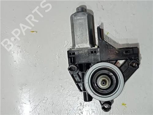 Used Left front window motor VOLVO V40 Hatchback (525) D2 (120 hp) 23914230