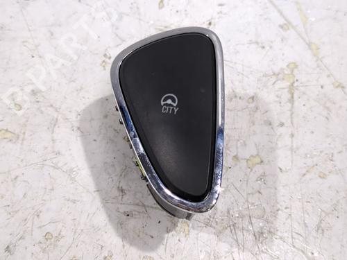 switch-opel-corsa-e-x15-2014-32656624 main image