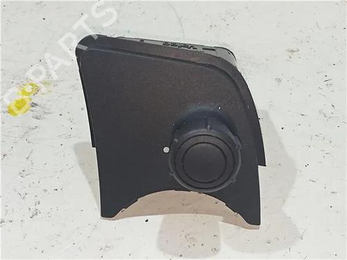 Pulsantiera RENAULT GRAND SCÉNIC II (JM0/1_) 1.9 dCi (JM0G, JM12, JM1G, JM2C) (120 hp) 23923400