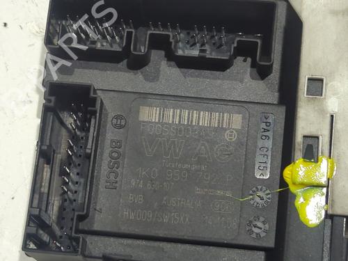 Right front window motor SEAT LEON (1P1) 1.9 TDI | BP23928319E20 