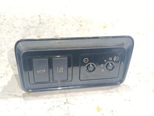 Headlight adjuster motor JAGUAR XE (X760) 2.0 D | BP39641161E19 - Image 5