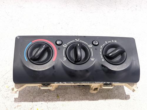 Used Climate control RENAULT CLIO III (BR0/1, CR0/1) 1.5 dCi (65 hp) 31093032