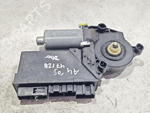 Used Right front window motor AUDI A4 B7 (8EC) 2.0 TDI 16V (140 hp) 30684912