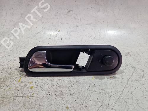 Venstre fortil invendig håndtag Venstre fortil invendig håndtag SEAT IBIZA III (6L1) 1.9 TDI (100 hp) 36460739 36460739