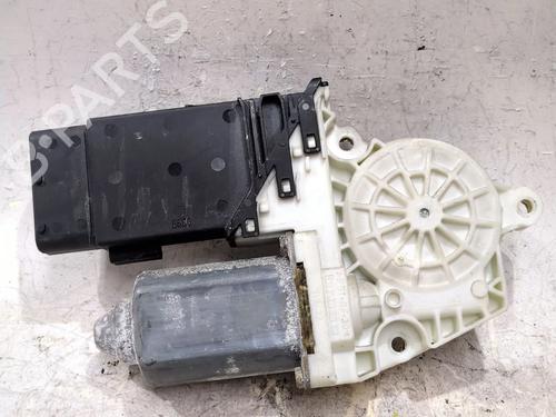 Vindusheismotor høyre foran VW GOLF IV (1J1) 1.6 (100 hp) 28694583
