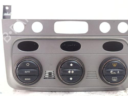 Used Climate control Climate control 37714066 37714066
