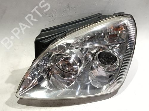 Left headlight KIA CARENS III MPV (UN) 1.6 CRDi 110 | BP37089404C28 - Image 2