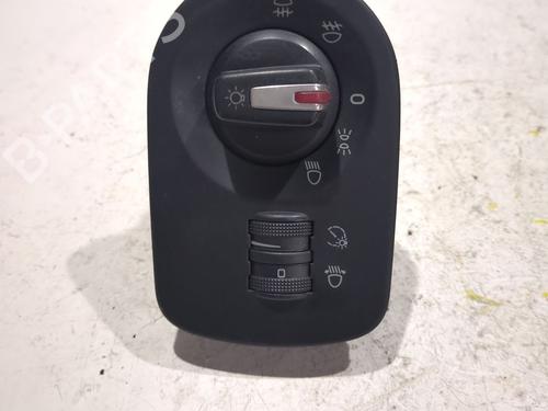 Used Headlight switch SEAT LEON (1P1) 1.4 TSI (125 hp) 23903202