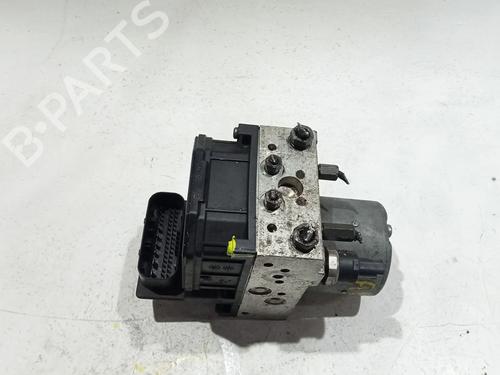 Used ABS pump TOYOTA AVENSIS Saloon (_T25_) 2.2 D-CAT (ADT251_, ADT251R) (177 hp) 29242847