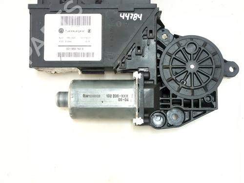 Portierruitmotor linksvoor VW TOUAREG (7LA, 7L6, 7L7) 5.0 V10 TDI (313 hp) 26022207