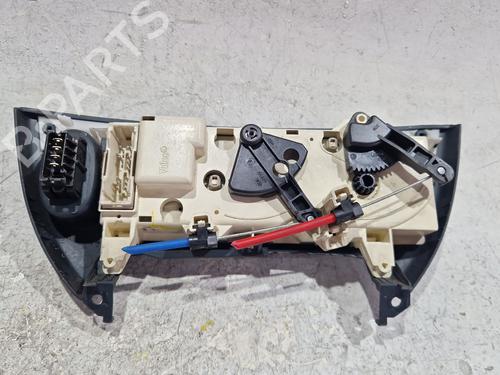 AC Styreenhet / Manøvreringsenhet RENAULT MEGANE I Classic (LA0/1_) 1.9 D (LA0A, LA0U, LA0R) | BP30777236I5