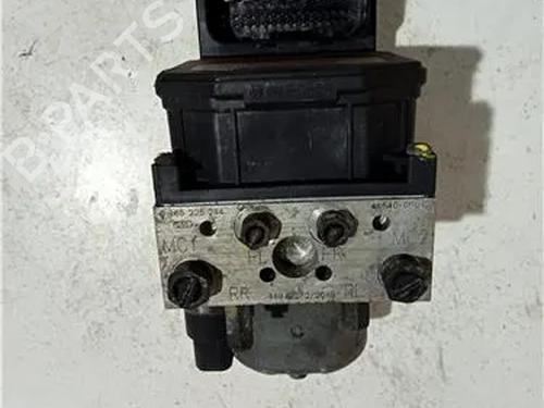Used ABS pump TOYOTA COROLLA (_E12_) 2.0 D-4D (CDE120R, CDE120L_) (116 hp) 23929791