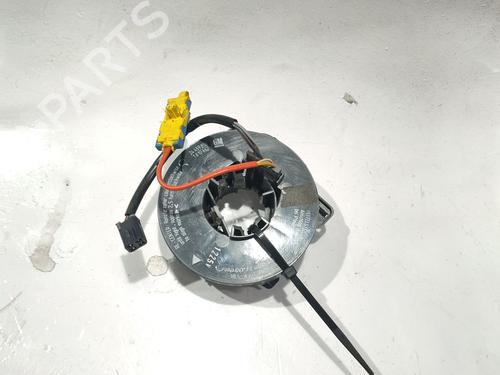 squib-airbag-opel-corsa-c-x01-2000-2001-2002-2003-2004-2005-2006-2007-2008-2009-31882352 main image